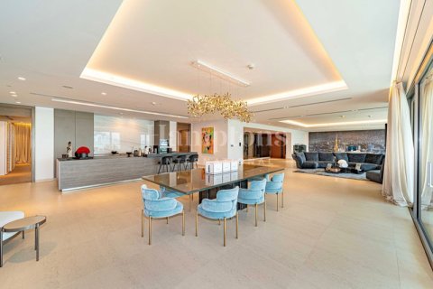 Снять в аренду квартиру в FIVE Palm Jumeirah, Пальма Джумейра, Дубай: 4 спальни, 660.07581500м², № 63787 - фото 10