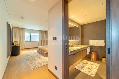 Снять в аренду квартиру в FIVE Palm Jumeirah, Пальма Джумейра, Дубай: 4 спальни, 660.07581500м², № 63787 - фото 7