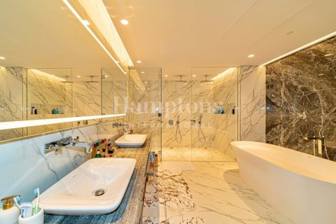 Снять в аренду квартиру в FIVE Palm Jumeirah, Пальма Джумейра, Дубай: 4 спальни, 660.07581500м², № 63787 - фото 9