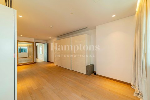 Снять в аренду квартиру в FIVE Palm Jumeirah, Пальма Джумейра, Дубай: 4 спальни, 660.07581500м², № 63787 - фото 4