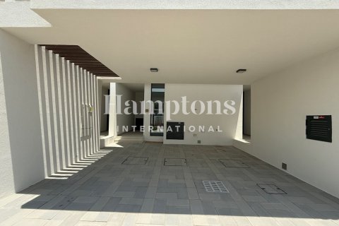 Villa in Dubai South (Dubai World Central), Dubai 3 bedrooms, 137.40353700 sq.m. № 63785 - photo 4