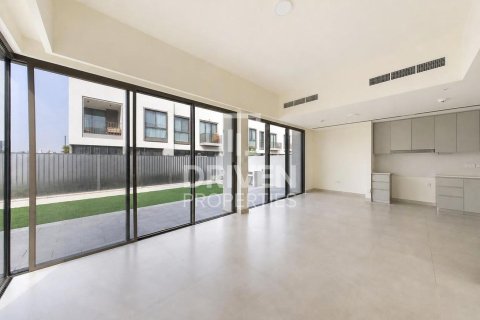 Villa à The Valley, Dubai, 4 chambres, 370.68 m², № 125166 - photo 4