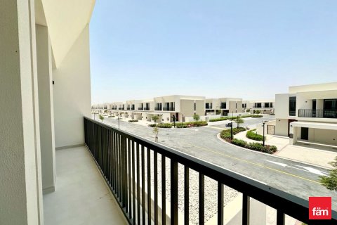 Снять в аренду таунхаус в Town Square, Дубай: 4 спальни, 298.1м², № 40769 - фото 12