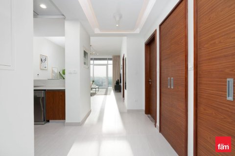 Apartment in Al Kifaf, Dubai 2 bedrooms, 144.4 sq.m. № 102905 - photo 12