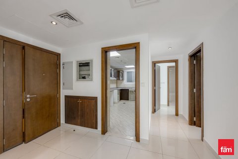 Apartment in Business Bay, Dubai 2 bedrooms, 124.9 sq.m. № 102888 - photo 9
