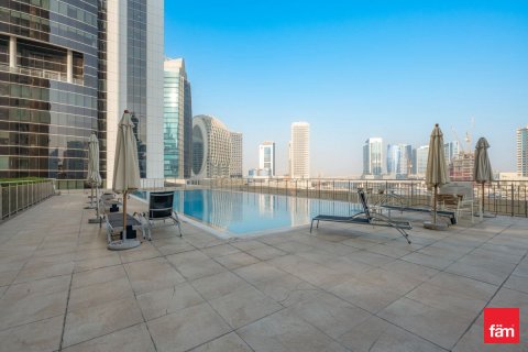 Apartment in Business Bay, Dubai 2 bedrooms, 124.9 sq.m. № 102888 - photo 25