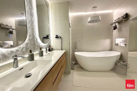 Apartment in Downtown Dubai (Downtown Burj Dubai), Dubai 2 bedrooms, 134.7 sq.m. № 102956 - photo 3