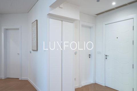 Apartment in Shoreline Apartments, Palm Jumeirah, Dubai 2 bedrooms, 147 sq.m. № 46288 - photo 11