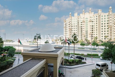 Apartment in Shoreline Apartments, Palm Jumeirah, Dubai 2 bedrooms, 147 sq.m. № 46288 - photo 27