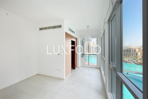 Apartment in The Residences, Downtown Dubai (Downtown Burj Dubai), Dubai 3 bedrooms, 221 sq.m. № 46297 - photo 8