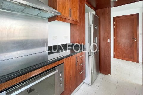 Apartment in The Residences, Downtown Dubai (Downtown Burj Dubai), Dubai 3 bedrooms, 221 sq.m. № 46297 - photo 7