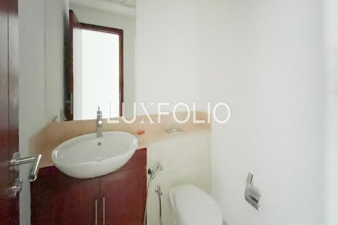 Apartment in The Residences, Downtown Dubai (Downtown Burj Dubai), Dubai 3 bedrooms, 221 sq.m. № 46297 - photo 21