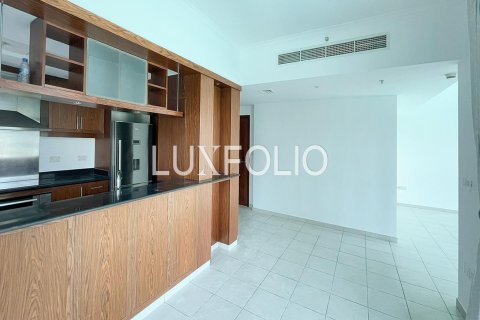 Apartment in The Residences, Downtown Dubai (Downtown Burj Dubai), Dubai 3 bedrooms, 221 sq.m. № 46297 - photo 6