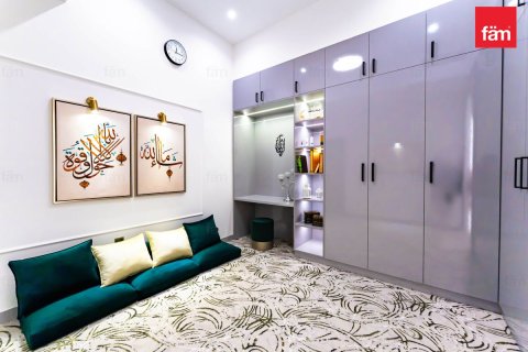 Villa en Dubai, 6 dormitorios, 1331.9 m², № 22692 - foto 20