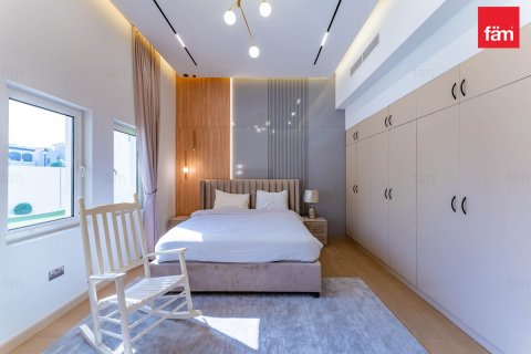 Villa en Dubai, 6 dormitorios, 1331.9 m², № 22692 - foto 13