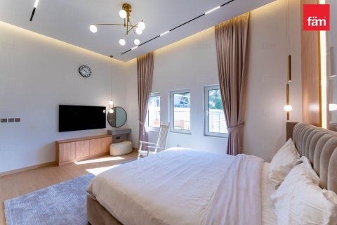 Villa en Dubai, 6 dormitorios, 1331.9 m², № 22692 - foto 11