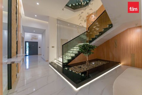 Villa en Dubai, 6 dormitorios, 1331.9 m², № 22692 - foto 8