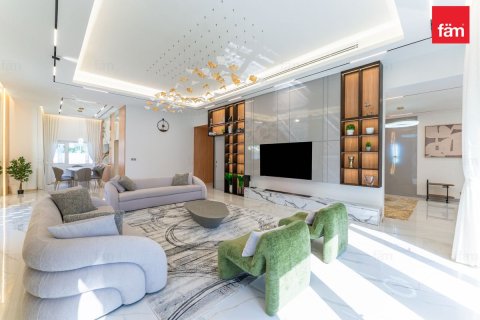 Villa en Dubai, 6 dormitorios, 1331.9 m², № 22692 - foto 5