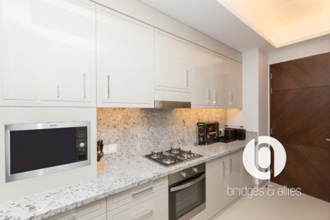 Apartment in Downtown Dubai (Downtown Burj Dubai), Dubai 2 bedrooms, 141 sq.m. № 98046 - photo 13
