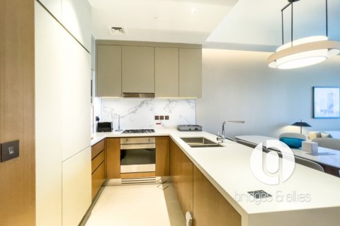Apartment in Downtown Dubai (Downtown Burj Dubai), Dubai 3 bedrooms, 145 sq.m. № 98043 - photo 17
