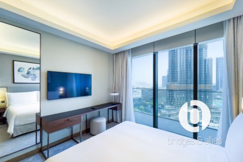 Apartment in Downtown Dubai (Downtown Burj Dubai), Dubai 3 bedrooms, 145 sq.m. № 98043 - photo 12