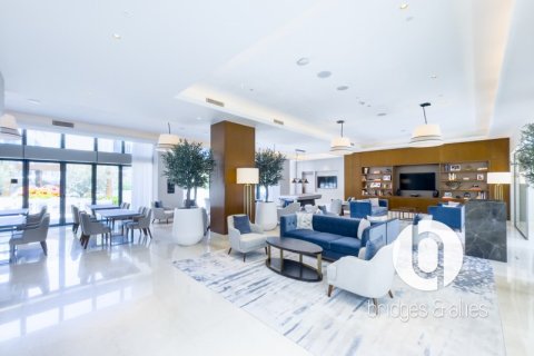 Apartment in Downtown Dubai (Downtown Burj Dubai), Dubai 3 bedrooms, 145 sq.m. № 98043 - photo 8
