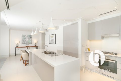 Apartment in Downtown Dubai (Downtown Burj Dubai), Dubai 2 bedrooms, 129 sq.m. № 98041 - photo 9