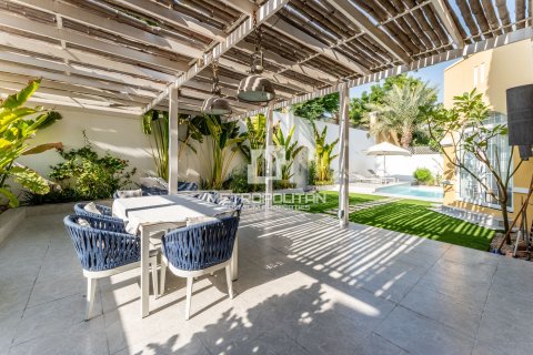 Villa en Dubai Land, Dubai, 3 dormitorios, 538 m², № 15444 - foto 27
