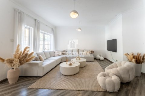 Villa en Dubai Land, Dubai, 3 dormitorios, 538 m², № 15444 - foto 4