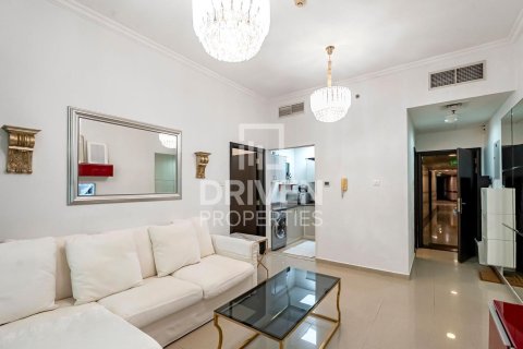 Appartement à Jumeirah Lake Towers, Dubai, 1 chambre, 68 m², № 64942 - photo 1