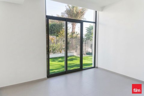 Townhouse in Dubai 4 bedrooms, 245 sq.m. № 111694 - photo 3