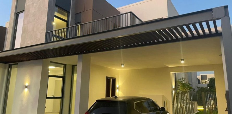 Townhouse in Dubai 4 bedrooms, 245 sq.m. № 111694