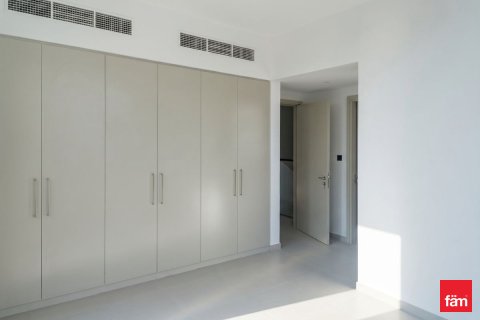 Townhouse in Dubai 4 bedrooms, 245 sq.m. № 111694 - photo 2