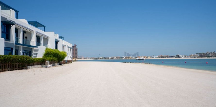 Villa à Palm Jumeirah, Dubai, 5 chambres, 270.9 m², № 111699