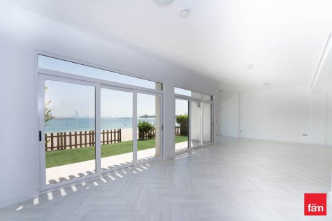 Villa à Palm Jumeirah, Dubai, 5 chambres, 270.9 m², № 111699 - photo 10