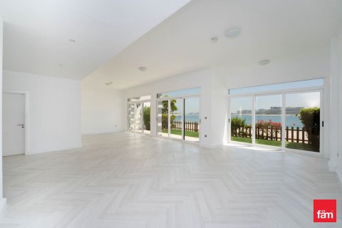 Villa à Palm Jumeirah, Dubai, 5 chambres, 270.9 m², № 111699 - photo 12