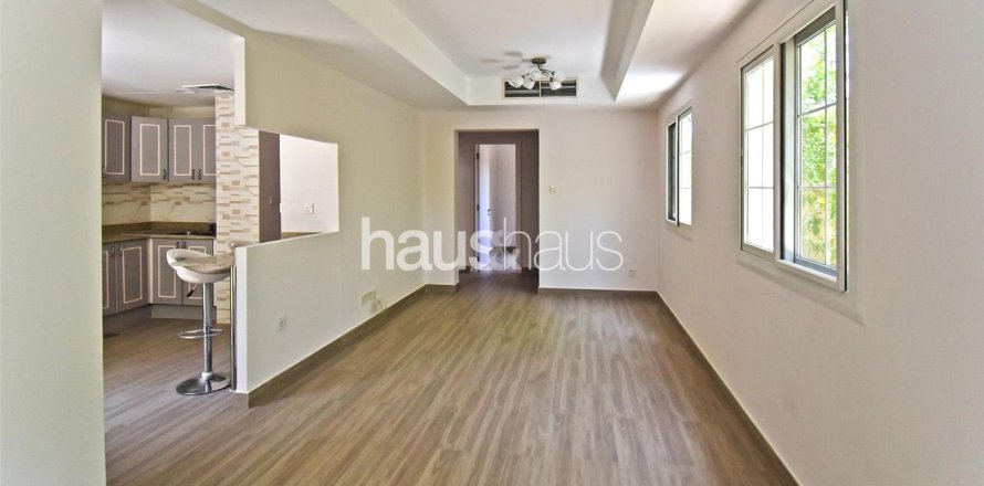 Villa en The Springs, Dubai, 2 dormitorios, 167 m², № 44681