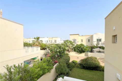 Villa in Meadows, Dubai 3 bedrooms, 515 sq.m. № 44683 - photo 14