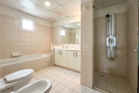 Villa in Meadows, Dubai 3 bedrooms, 515 sq.m. № 44683 - photo 10