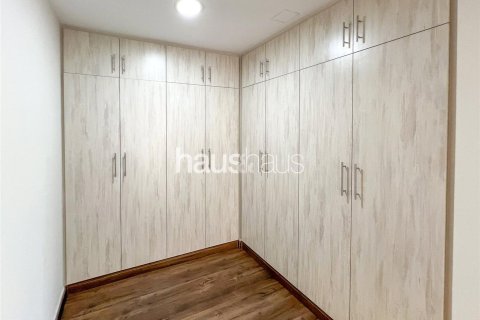Villa in Meadows, Dubai 3 bedrooms, 515 sq.m. № 44683 - photo 9