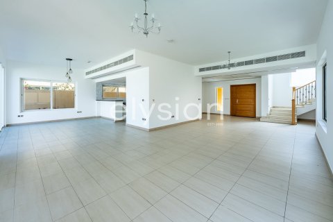 فيلا في Legacy Nova Villas, Jumeirah Park, دبي 4 غرف نوم, 510 م² رقم 37973 - صورة 2