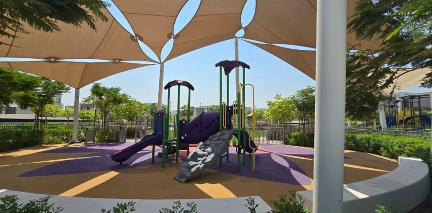 Таунхаус в Джабаль-Али, Дубай, 4 спальни, 361.4м², № 67516