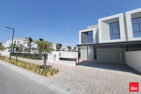 Снять в аренду таунхаус в Джабаль-Али, Дубай: 4 спальни, 361.4м², № 67516 - фото 3