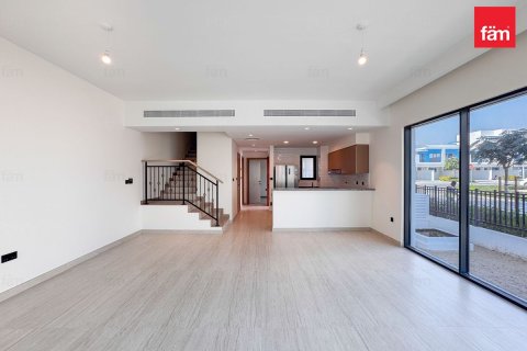 Adosado en Dubai, 5 dormitorios, 215.1 m², № 85880 - foto 4