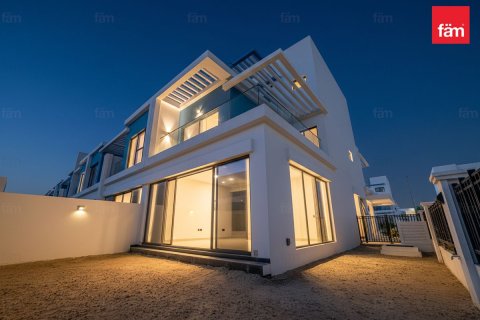 Adosado en Dubai, 5 dormitorios, 215.1 m², № 85880 - foto 28