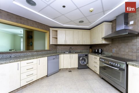 Apartment in Palm Jumeirah, Dubai 5 bedrooms, 209.6 sq.m. № 85871 - photo 14