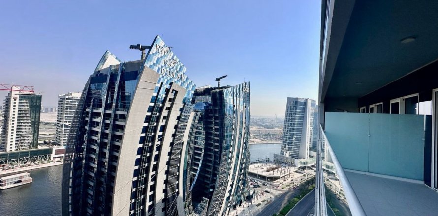 Квартира в Бизнес-Бэе, Дубай, 2 спальни, 84.1м², № 59089