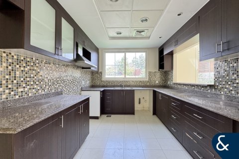 Villa in Rahat, Mudon, Dubai 3 bedrooms, 332 sq.m. № 91151 - photo 25