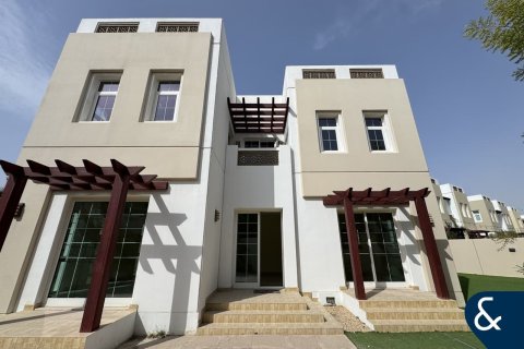 Villa in Rahat, Mudon, Dubai 3 bedrooms, 332 sq.m. № 91151 - photo 9