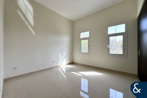 Villa in Rahat, Mudon, Dubai 3 bedrooms, 332 sq.m. № 91151 - photo 12